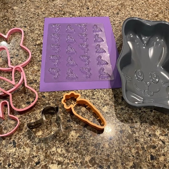 Easter Bundle! Baking Supplies & Decor - Picture 2 of 12